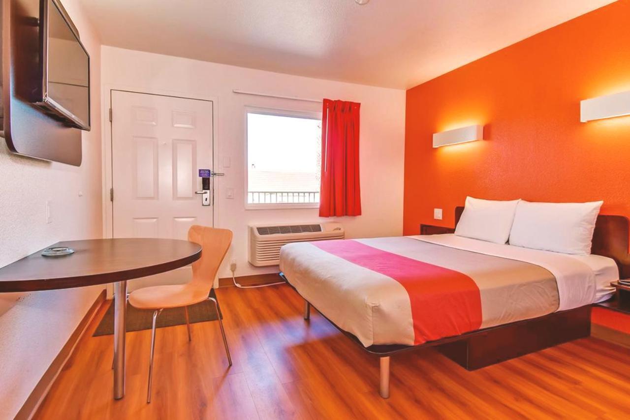 Key Inn Macedonia Zewnętrze zdjęcie
